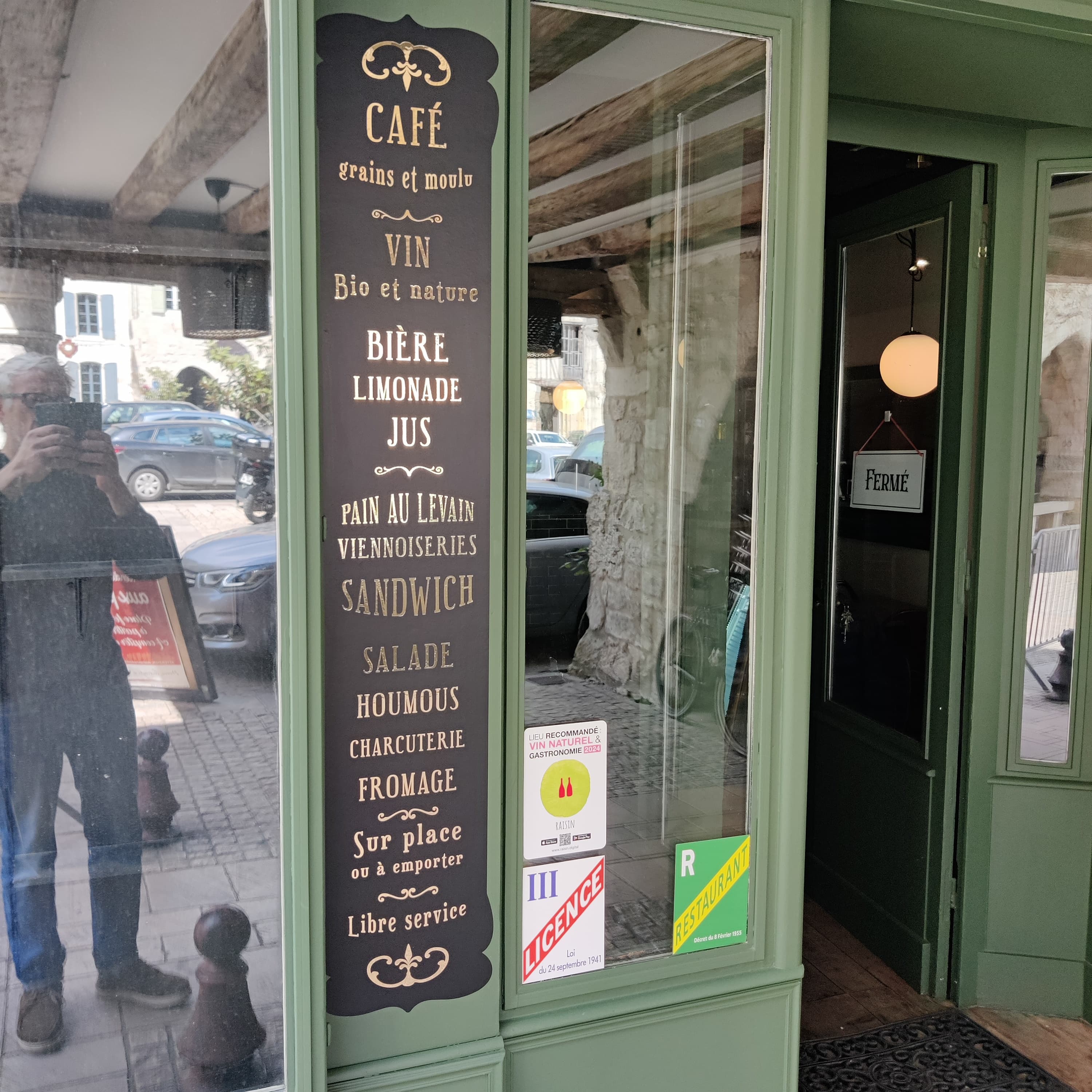 Réalisation Antoine Publicité 6